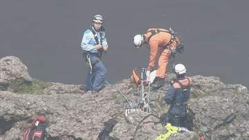 流星群観測ツアーに参加し 韓国岳で滑落した男性か　火口で心肺停止の男性発見