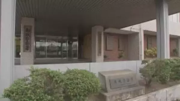 都城市で男が警察官を殴り車で逃走　公務執行妨害容疑で行方追う