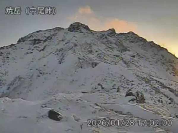 北アルプスの焼岳、28日も噴火警戒レベル2を継続　山頂付近で緩やかな膨張と考えられる変化続く