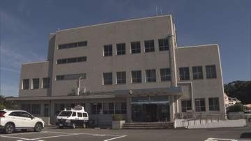 真夜中の小学校内に侵入か　動画配信業の女を逮捕　きっかけは“生配信”