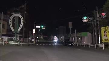死亡男性を介抱していた男性も重体　道路に横たわっていた男性ら2人に車が衝突　車を運転の会社員を逮捕