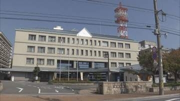 無免許運転で追突事故、女性にけがをさせて逃げた疑いで18歳男を逮捕　酒気帯びの疑いも　三重・津市