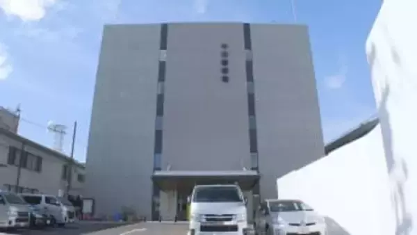 息子を包丁で刺した疑いで７８歳母親逮捕 「脅すつもりで包丁を振り回したら、たまたま刺さってしまった」