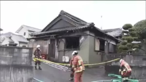 木造平屋建て住宅が焼け、1人の遺体発見　1人暮らしの90代女性と連絡取れず　三重・鈴鹿市