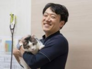 犬や猫にも花粉症？皮膚の“かゆみ”や“脱毛”…獣医師に聞いた「すぐに治療が必要なサイン」