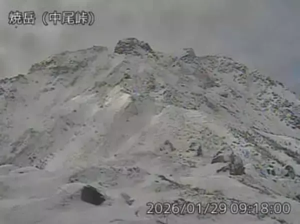 北アルプスの火山・焼岳　「噴火警戒レベル2・火口周辺規制」を継続すると発表　気象庁