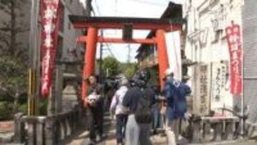 菓子業界の発展を祈る　林神社の饅頭祭り