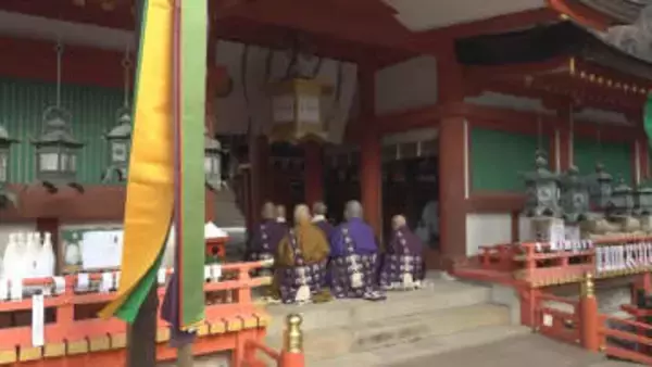春日大社で日供始式　興福寺の貫首らが春日大社を参拝