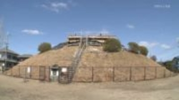 大和郡山市　割塚古墳　横穴式石室の奥壁背面に通路