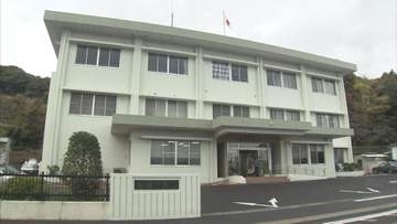 金属バットで殴打　物の貸し借りでトラブルか　傷害容疑で81歳男を逮捕　長崎