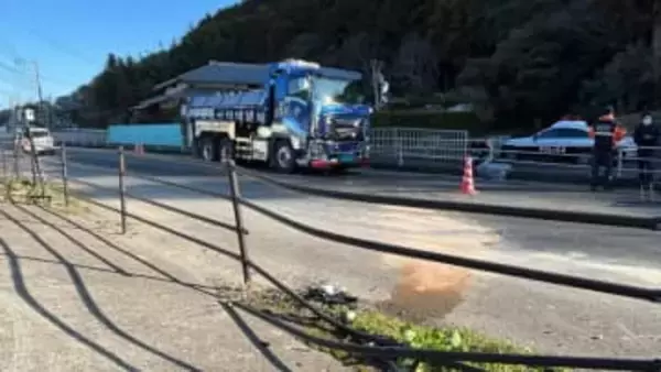 長崎・川棚町で大型トラックと乗用車が正面衝突　乗用車大破し5歳くらいの男児が意識不明の重体