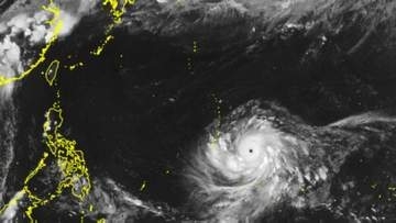 【台風情報】台風9号(バービー)来週にも沖縄接近のおそれ　予想以上の急発達で現在「猛烈な」勢力に　台風の目くっきり【最新予想進路】