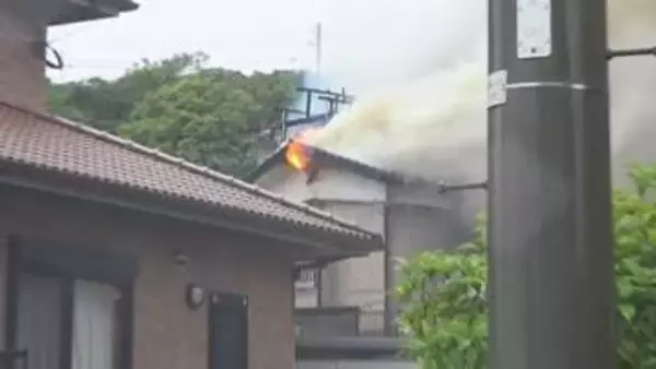 住宅１棟全焼の火事　家人の男（54） 放火の疑いで逮捕【長崎県佐世保市】