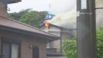住宅１棟全焼の火事　家人の男（54） 放火の疑いで逮捕【長崎県佐世保市】