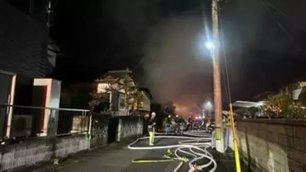 「建物全体から火炎が上がっている」長崎県諫早市で住宅など4棟焼く火事　住人1人が安否不明