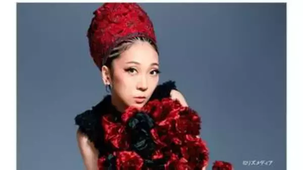 MISIAさん懸垂幕も　故郷・対馬で凱旋ライブ中「700席」の交流センター　7月7日は誕生日「全島民の夢結実」
