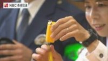 昨年は県内で142件の声かけ・つきまとい　佐世保の小学校で防犯ブザー贈呈式