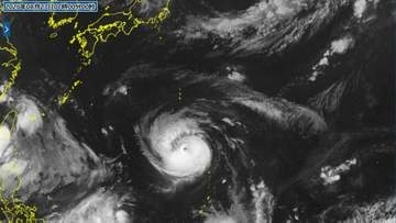 【台風18号(ソウデル)】衛星画像に「クッキリとした目」猛烈な勢力へ急発達中　24日に中心気圧925 hPa・最大瞬間風速70 m/sへ 週半ば沖縄直撃か【23日朝最新】