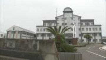 警察署の駐輪場で刃体の長さ約18センチの包丁を所持していた疑い　住所不定・無職の男（74）逮捕　「間違いありません」と容疑認める【長崎・大村市】