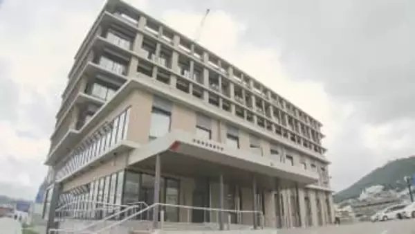 面識のない女性（30代）の顔などを殴る蹴るの暴行でケガ　長崎市の繁華街で傷害容疑で男を逮捕