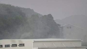造船所内の工場の一部と付近の山を焼く　けが人の情報なし【長崎県佐世保市】