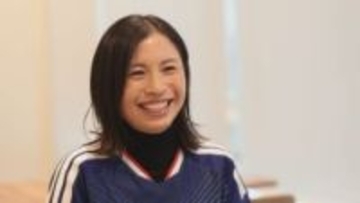 「ハーフタイムに日焼け止め」「看護の道に進むつもりが…」元なでしこ・鮫島彩さんと女子サッカー【前編】
