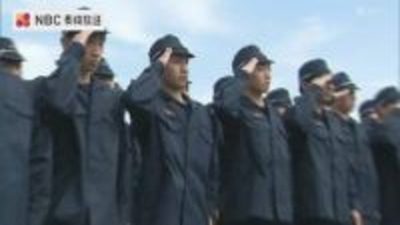 普賢岳災害「逃げてください」と叫びかけ続けた殉職警官に誓う 長崎県警察学校生が被災地で慰霊