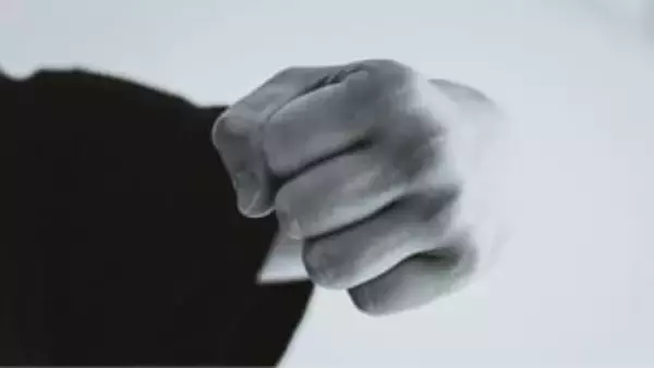 複数の職員が日常的に虐待　長崎市の障がい者施設に改善勧告　意思疎通できない利用者を叩く　元職員は有罪判決…「反応が面白かった」