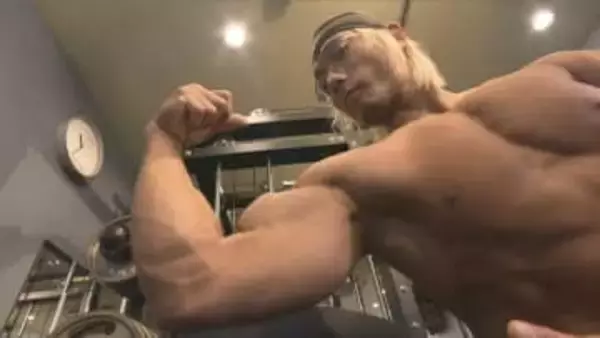 憧れは“範馬勇次郎” ボディビル世界王者・中川恭兵が教える冬トレの極意　鍵は「厚着」？