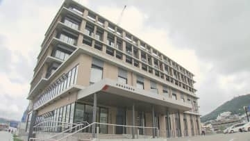 交際相手の女性を複数回殴り顔などにけが 傷害容疑で少年（17）を逮捕