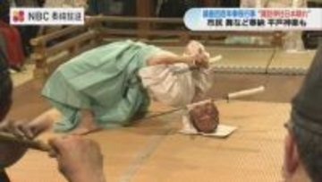 「もってこーい！」本物の刀を使う“舞”に息をのむ 青空のもと市民らが龍踊や神楽を奉納【諏訪神社日本晴れ】