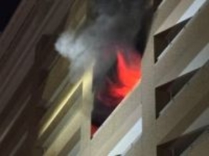 マンション9階で火災　「モバイルバッテリーから煙」と通報　長崎県佐世保市