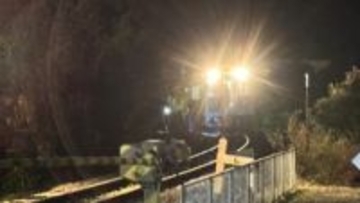 列車と車の衝突事故で10代から50代の3人病院搬送　長崎県佐世保市 松浦鉄道