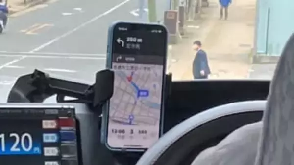 「スマホをカーナビ代わり」は違反？手持ち操作で一発免停のケースも…ホルダー固定はOK？警察に聞いた【2025年PV3位】