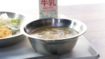 【昭和100年】今ではあり得ない常識～学校編～　水はがまん、給食は家まで、ゴミは燃やす