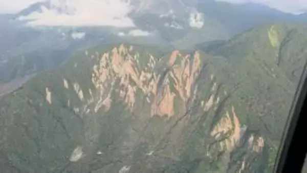 けさの地震で「眉山」再び表面剥離か　砂煙立ち上る　監視カメラで確認