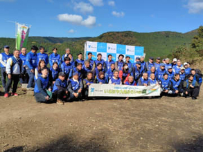 「子どもたちの環境意識の醸成につながれば」　約2ヘクタールの森林「いさはや九電みらいの森」で“森を育てる”ボランティア活動　約60人が参加