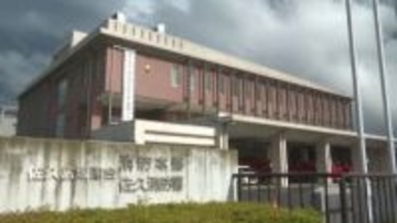 女性消防士（21）を酒気帯び運転と当て逃げの疑いで検挙　同乗の男性消防士（24）も検挙　居酒屋で2人で飲食後、車を運転し駐車中の車に衝突、その後も運転して別の店で飲食