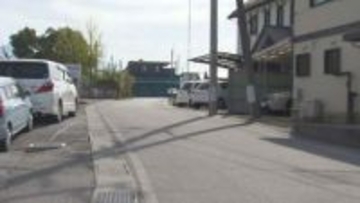 自転車の80歳男性が死亡　77歳男性が運転の車に後ろからはねられる　住宅街の市道　長野・上田市