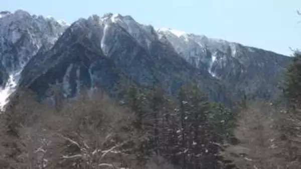 「登山中に道に迷った」北アルプス霞沢岳から下山中に遭難　京都市の68歳男性をヘリコプターで救助　けがなし