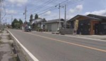 トラックで自転車の女性をはね逃げた疑い　63歳の会社員の男を逮捕　女性は右腕骨折の重傷