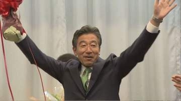 「初心を忘れず謙虚な気持ちで」　長野県塩尻市長選で現職の百瀬敬さんが再選　元市職員の新人を破る　投票率は過去2番目の低さ