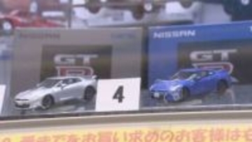 クリスマスプレゼント『エイジレストイ』がトレンド　「たまごっち」「ミニカー」など子どもから大人まで世代を超えて楽しめるおもちゃが人気