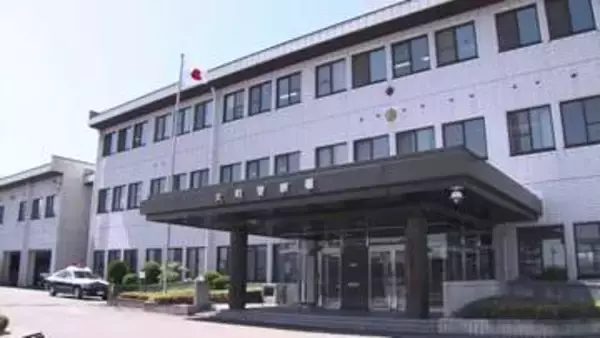 トラクターが30m転落　46歳男性が振り落とされ重傷　農作業に行く途中にバックで市道から転落か　長野・大町市