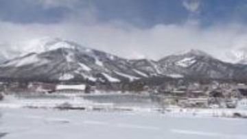 観光客急増で「落書き」「騒音」など迷惑行為が問題に…白馬村「罰則付きマナー条例」可決　村民「抑止力になる」