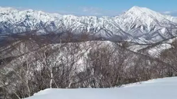 登山中に約70m滑落か　富山市の医師の46歳女性が死亡　戸隠連峰で遭難　雪渓を歩いている時に滑落か　2人パーティで入山