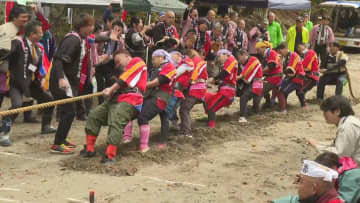 熱戦!峠の国盗り綱引き合戦 「信州軍」VS「遠州軍」 長野県飯田市と静岡県浜松市の県境「兵越峠」