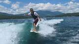 「「寒いくらい涼しい」長野・野尻湖で“水上アクティビティ”　標高650ｍで波に乗って爽快　「180度レイクビュー」湖畔の絶景カフェ　旬の白桃たっぷり“そばワッフル”に手打ちそば「湖の風をゆっくり感じて」」の画像1