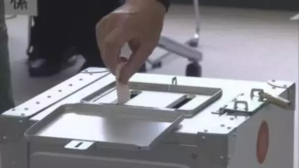 【選挙】現職と新人2人が争う伊那市長選挙　投票進む　午前11時の投票率は11.55%　前回を3.41ポイント下回る