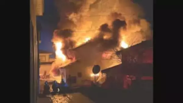 「建物の倍くらいの火が」　住宅全焼し3人死亡　60代夫婦と30代の娘と連絡取れず　「部屋の中で豆炭が燃えている」と119番通報の直後に切れる　長野・東御市